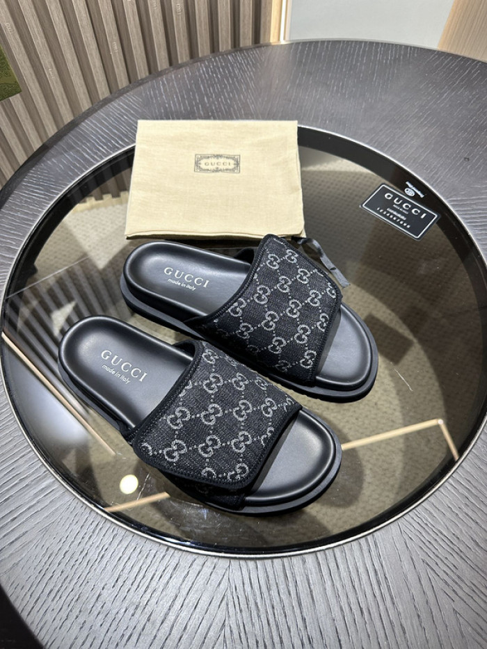 Gv*c slippers