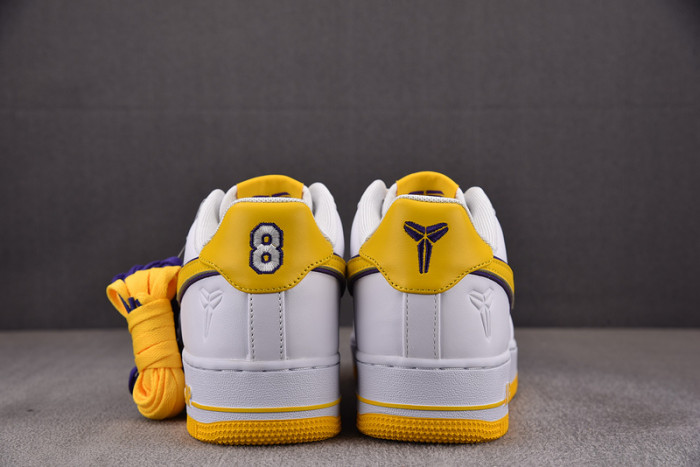 Nike Air Force 1 x Kobe Retro QS  FZ1151-100