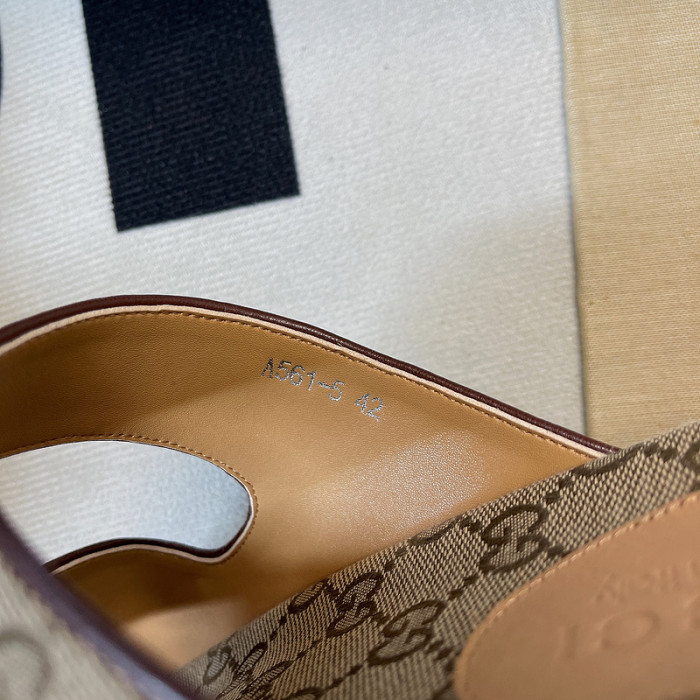 Gv*c slippers