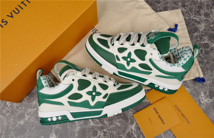 LV SNEAKER LOW 111406