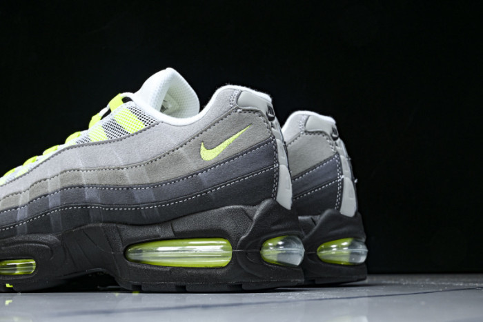 Nike Air Max 95 OG HM4740-001