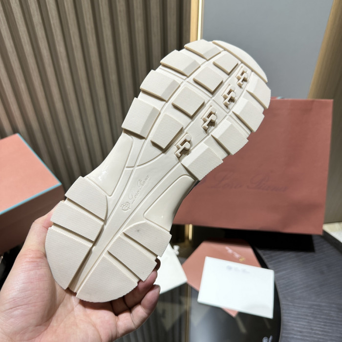 L0R0 P1ANA SNEAKER