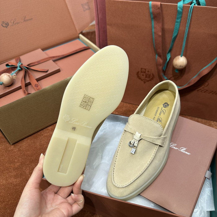 L0R0 P1ANA SNEAKER