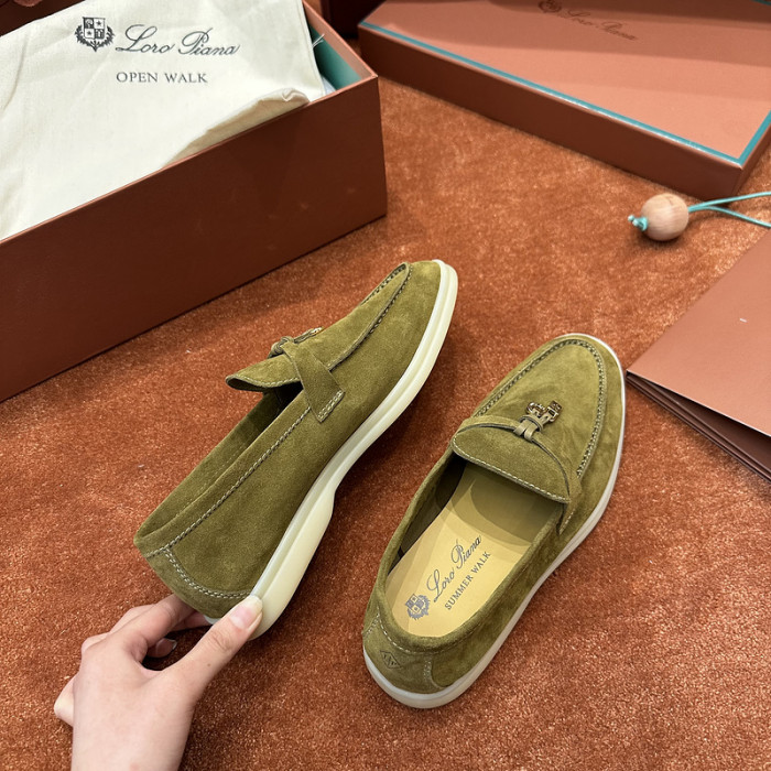 L0R0 P1ANA SNEAKER