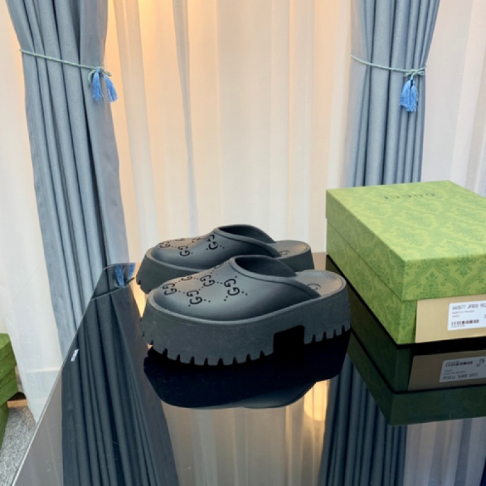 Gv*c slippers