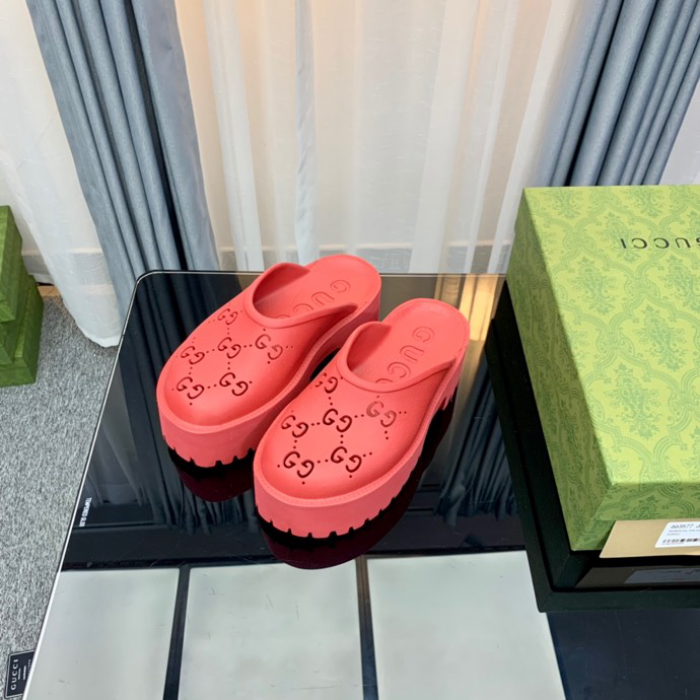 Gv*c slippers