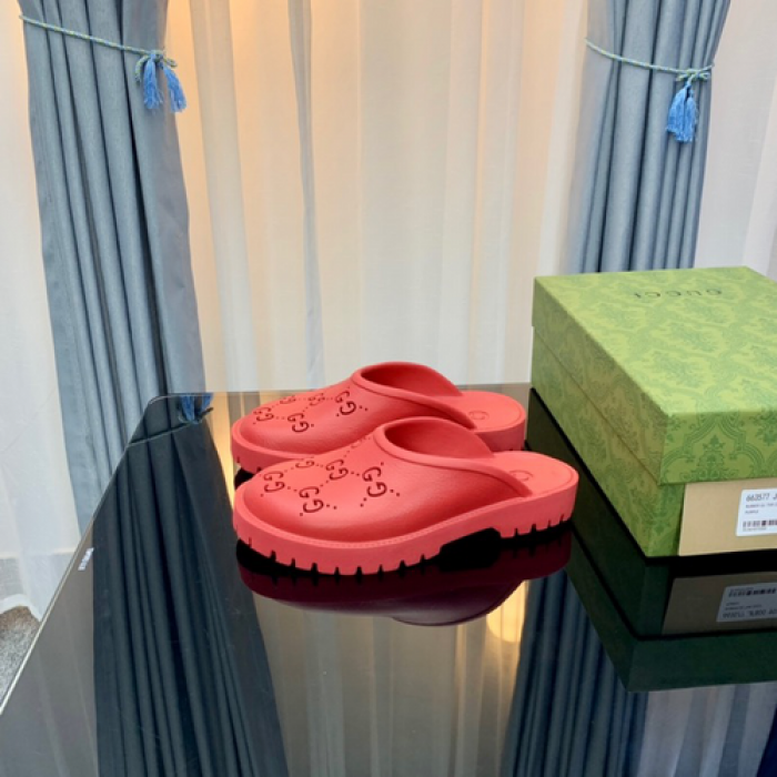 Gv*c slippers
