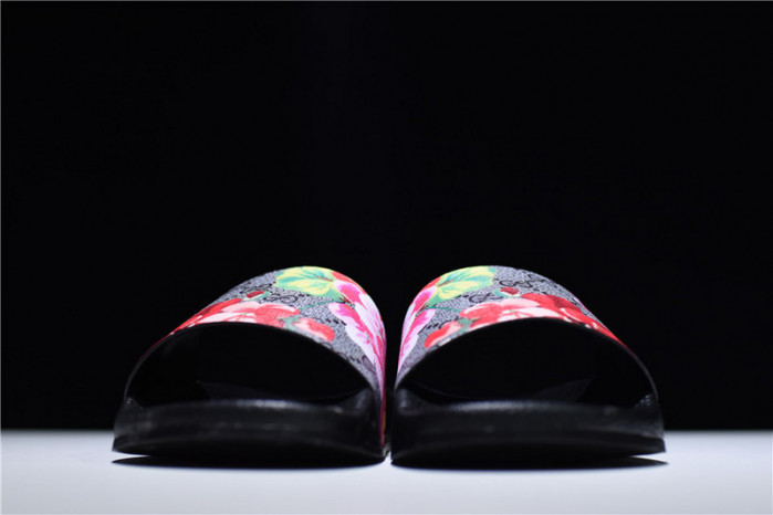 Gv*c slippers
