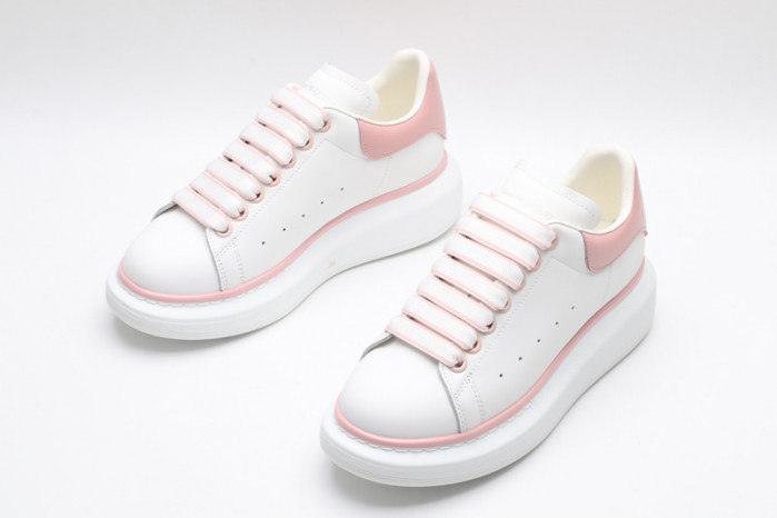 MQ Sneakers