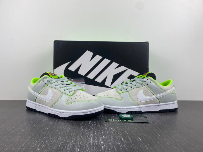 Dunk Low Oregon PE “Ducks of a Feather”   FQ7260-001