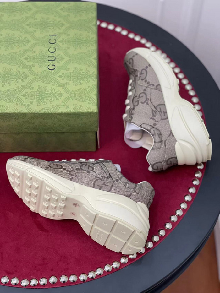 Gv*c  sneaker