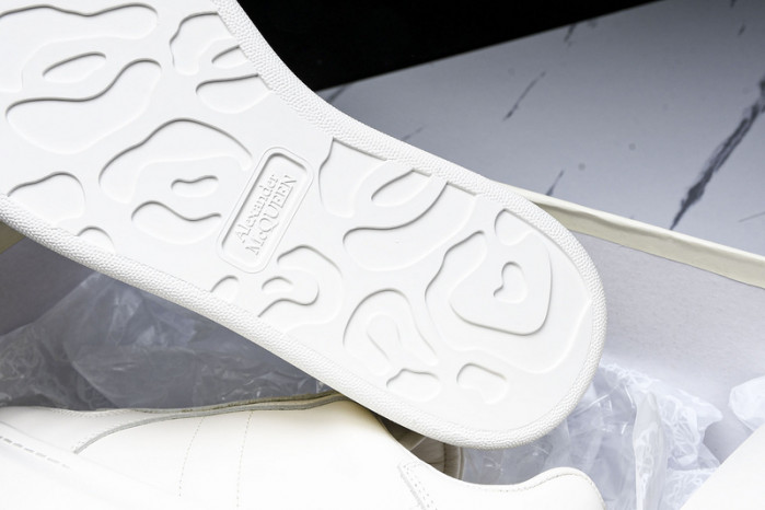 MQ Sneakers