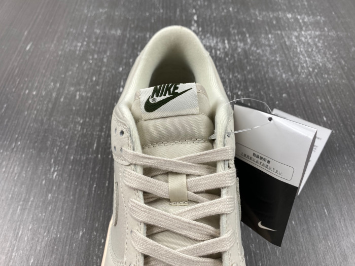 Nike Dunk Low “Light Orewood Brown  DZ2538-100