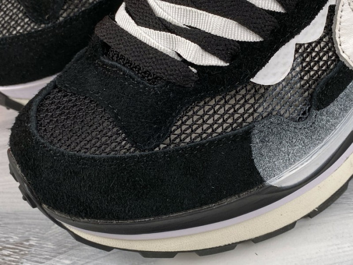 Sacai X NIKe regasus vaporrly SP BV0073-001