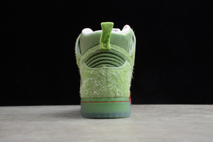 Nike SB Dunk High "Strawberry Cough" - CW7093 600