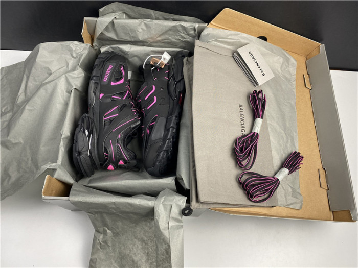 BLCG Track Trainer  black and pink 542023 W2LA1 2046