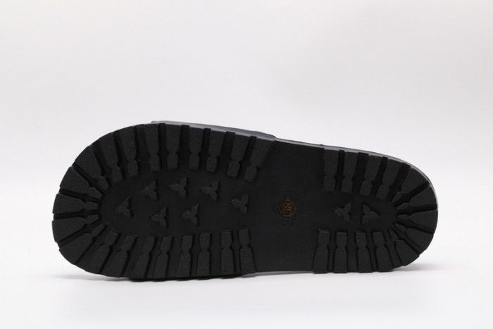 Gv*c slippers