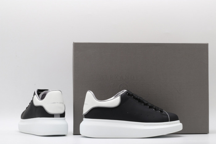 MQ Sneakers