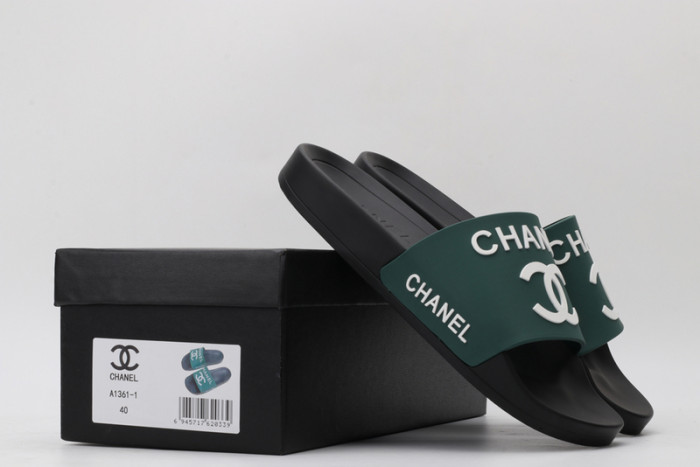 CH*NEL SLIPPERS