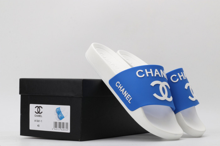 CH*NEL SLIPPERS