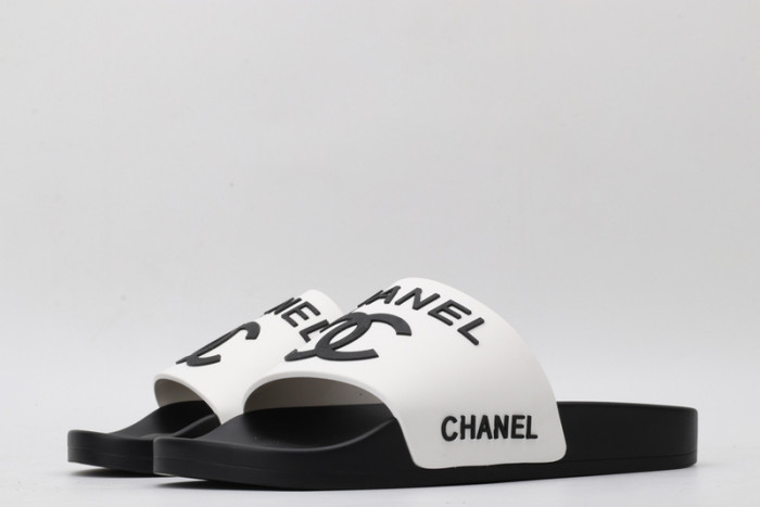 CH*NEL SLIPPERS