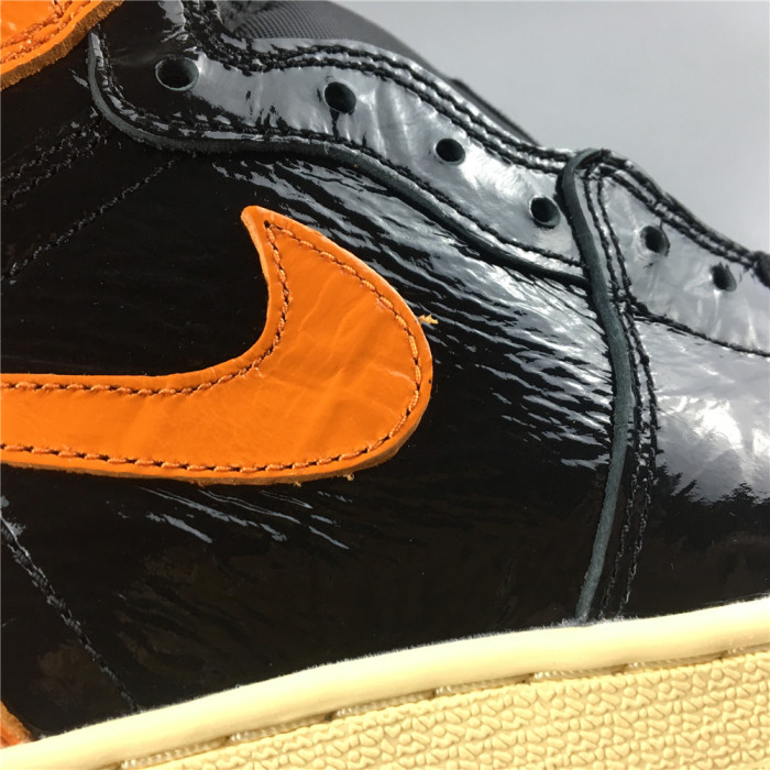 Air Jordan 1 Retro High Shattered Backboard 3.0 – 555088-028