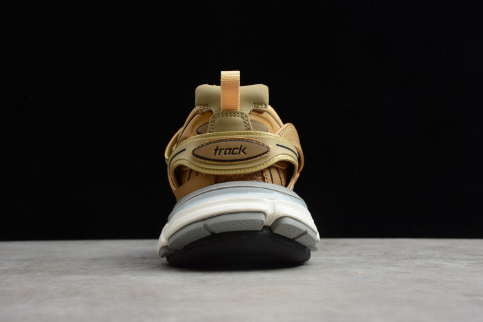 BLCG WMNS TRACK TRAINER ‘GOLD’ 542436 W2CD1 8000