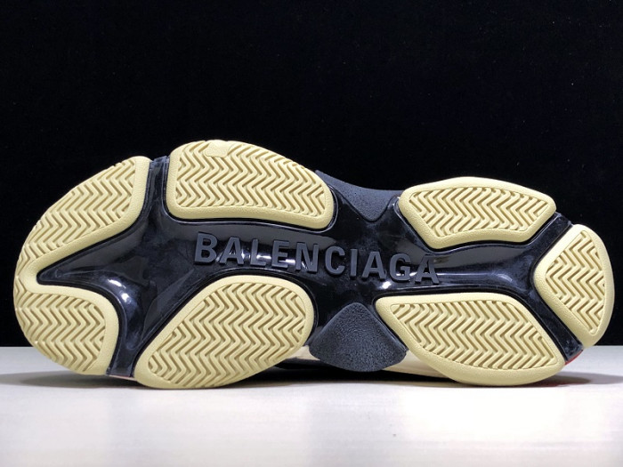 BLCG TRIPLE S TRAINER ‘BLACK RED’ 2018 533882 W09O1 1000