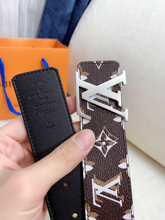 Loui Vuitto Belt-4CM