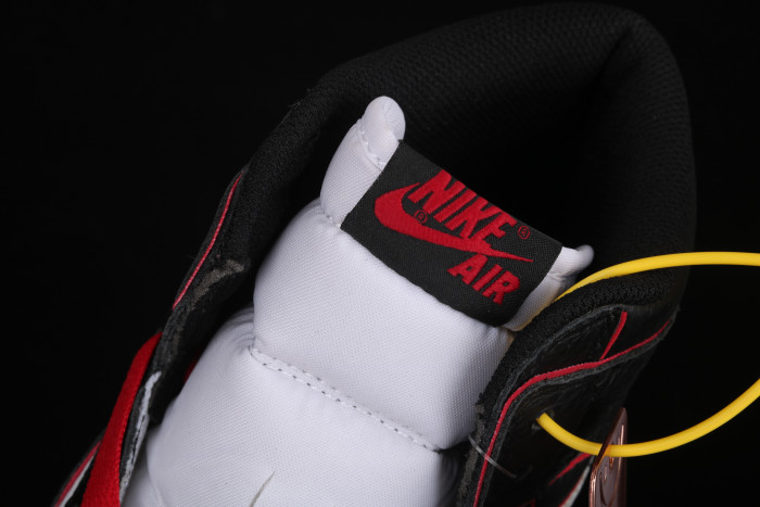 Air Jordan 1 High OG “Bloodline” 555088-062