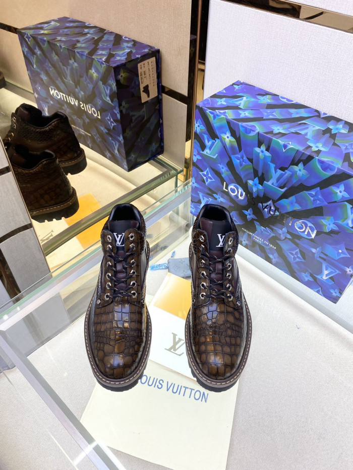 LOUS VUITO BOOTS